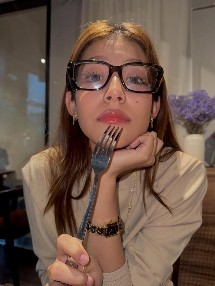 ใบปอ - ธิติยา จิระพรศิลป์