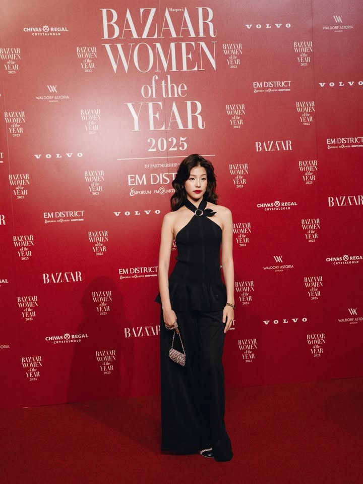 ใบปอ - ธิติยา จิระพรศิลป์