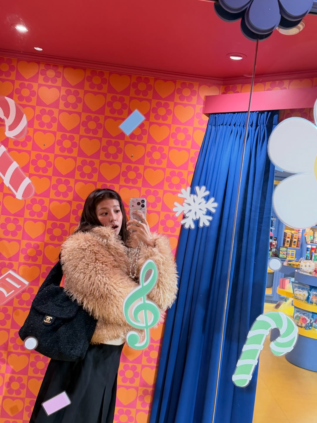 ใบปอ - ธิติยา จิระพรศิลป์