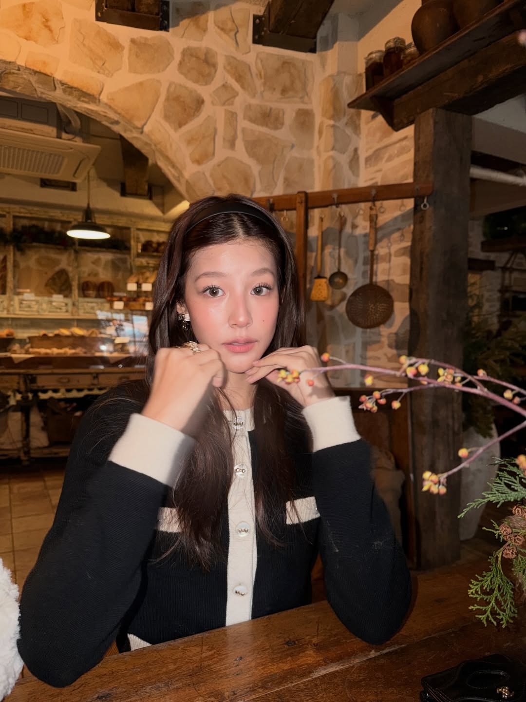 ใบปอ - ธิติยา จิระพรศิลป์