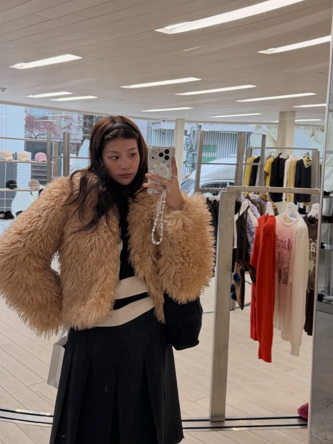 ใบปอ - ธิติยา จิระพรศิลป์