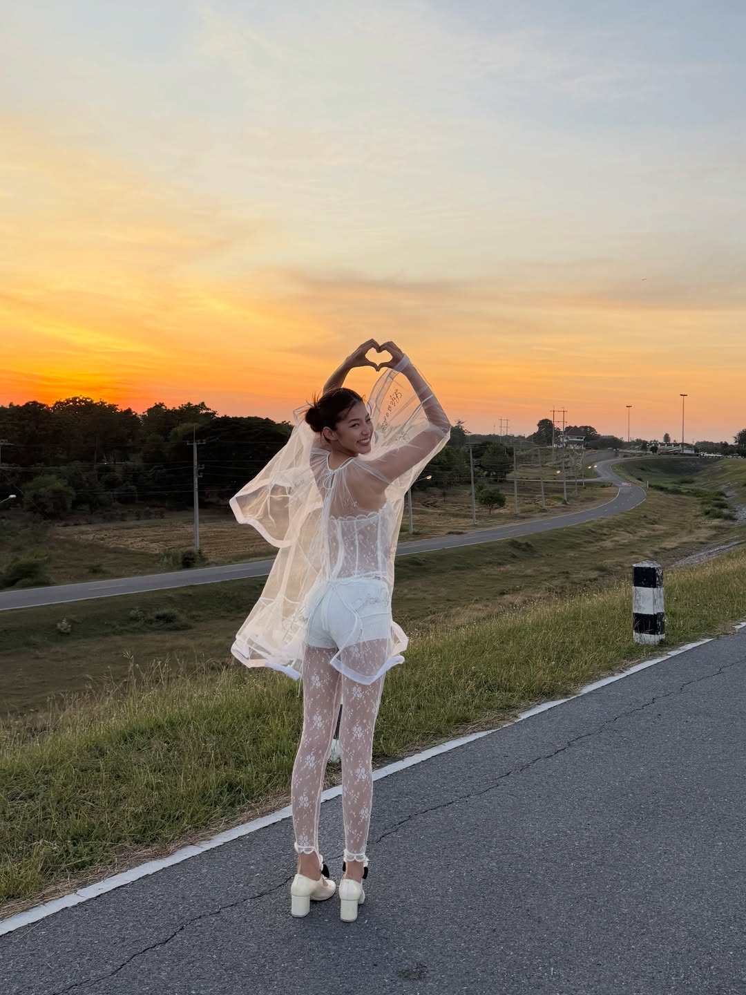 ใบปอ - ธิติยา จิระพรศิลป์