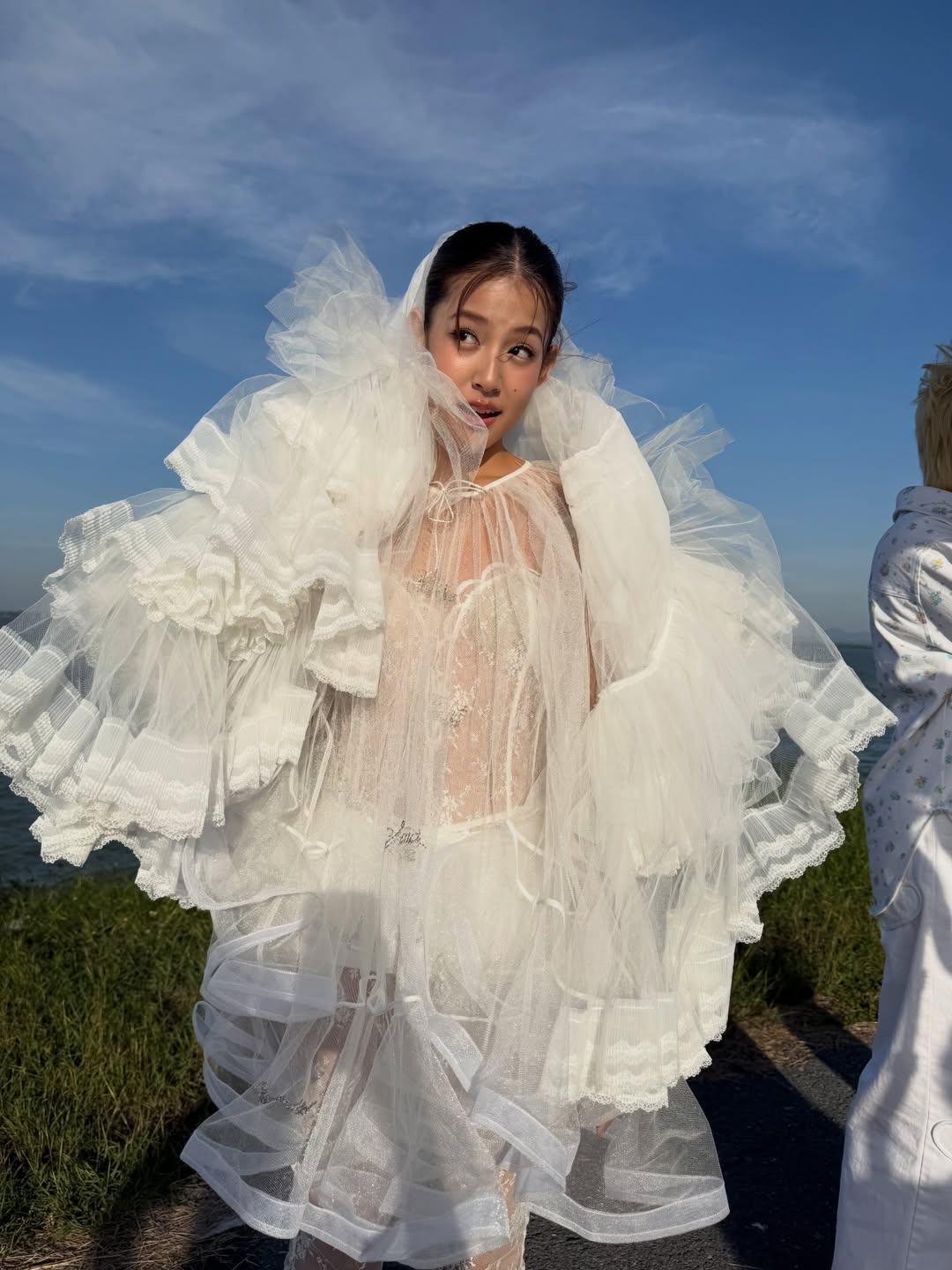 ใบปอ - ธิติยา จิระพรศิลป์