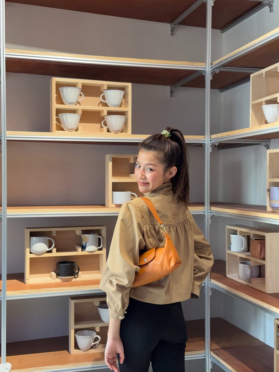 ใบปอ - ธิติยา จิระพรศิลป์