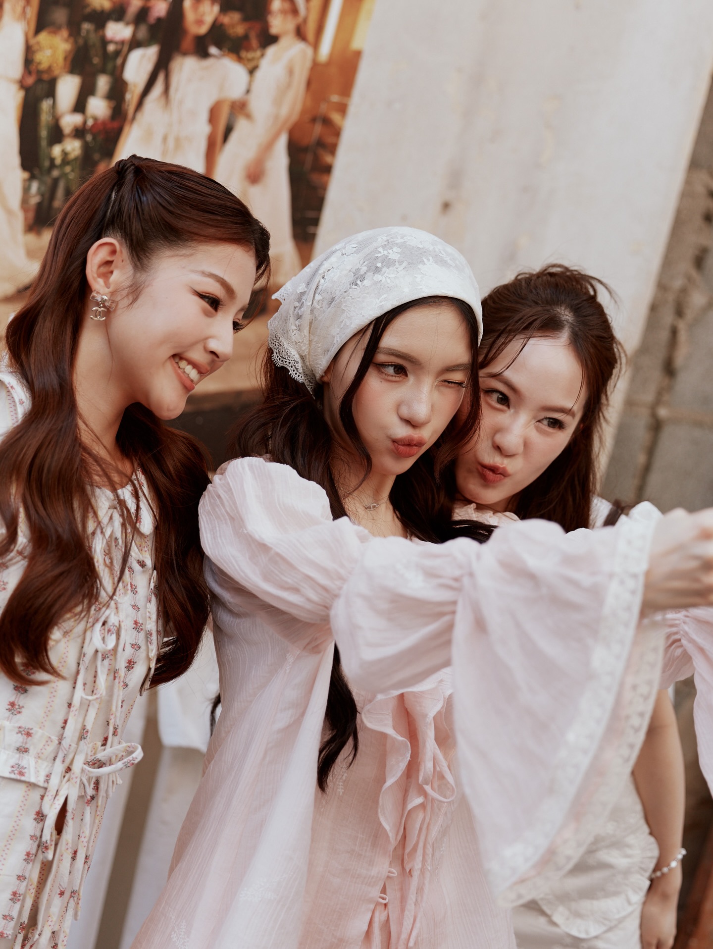 ใบปอ - ธิติยา จิระพรศิลป์