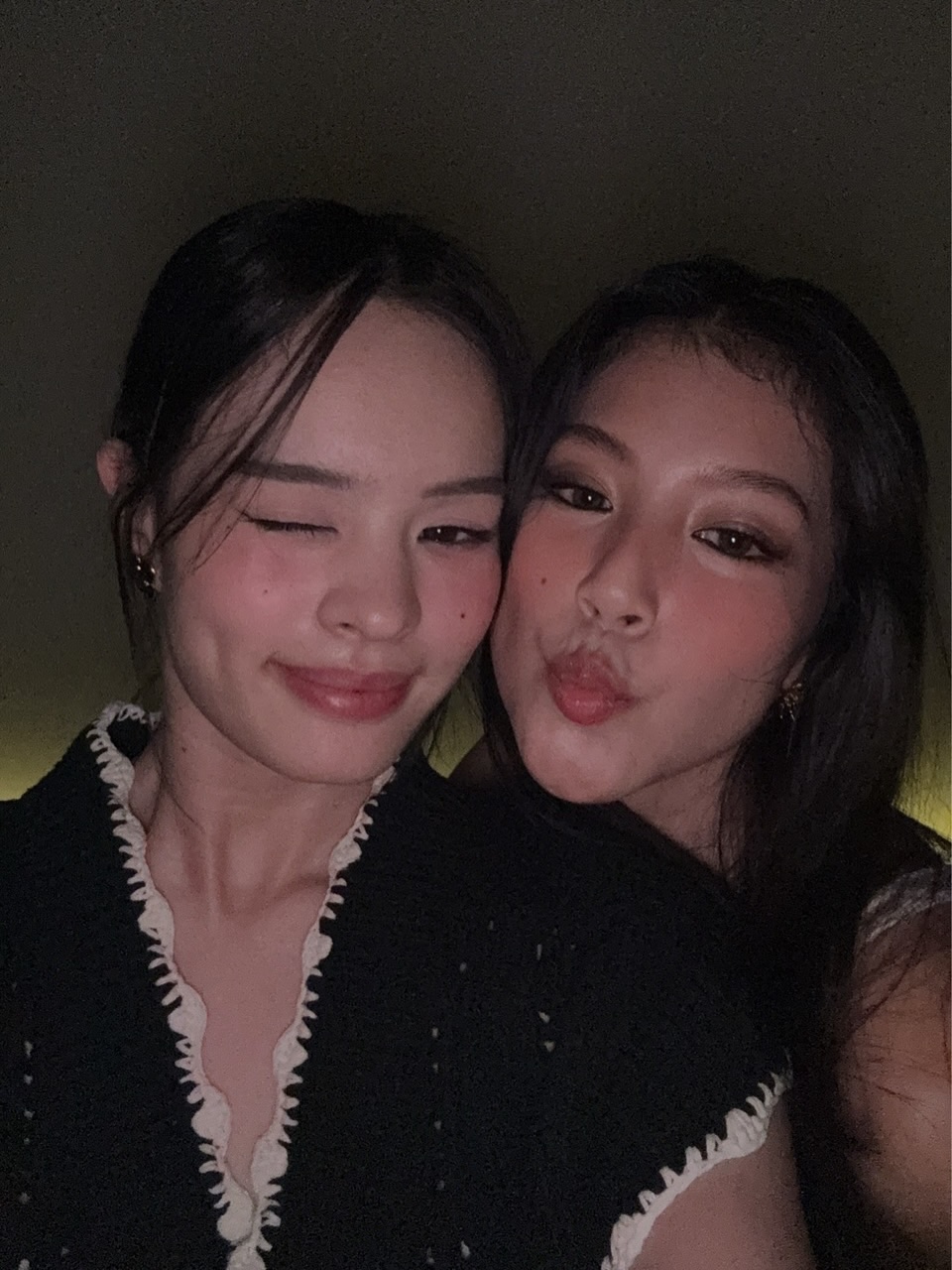 ใบปอ - ธิติยา จิระพรศิลป์