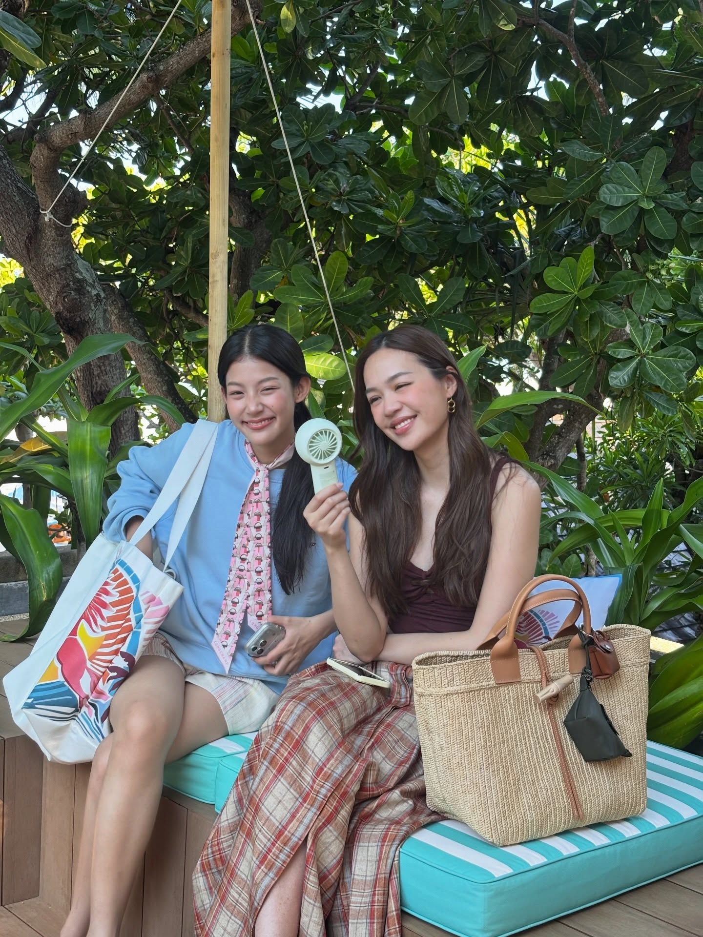 ใบปอ - ธิติยา จิระพรศิลป์