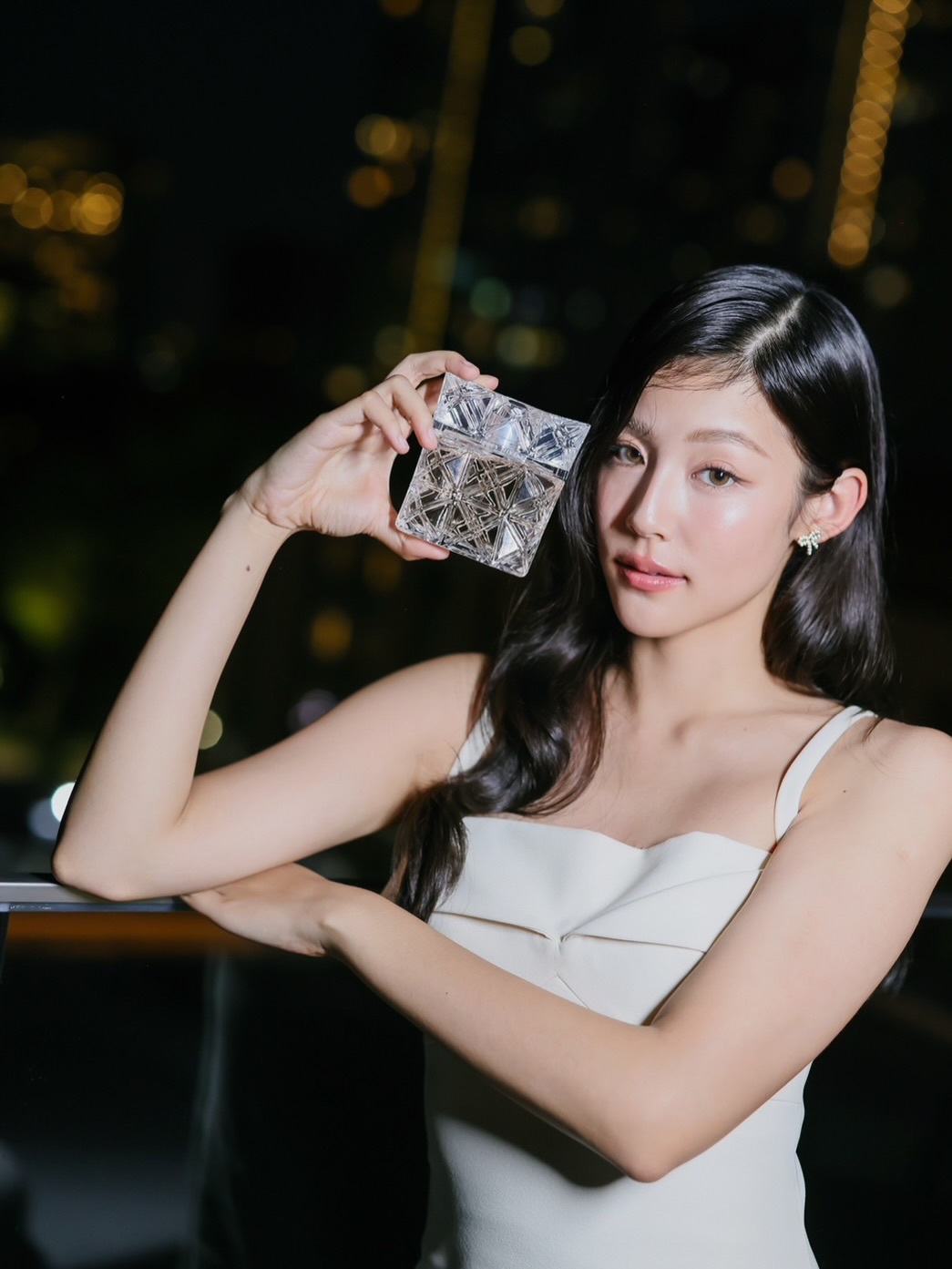 ใบปอ - ธิติยา จิระพรศิลป์