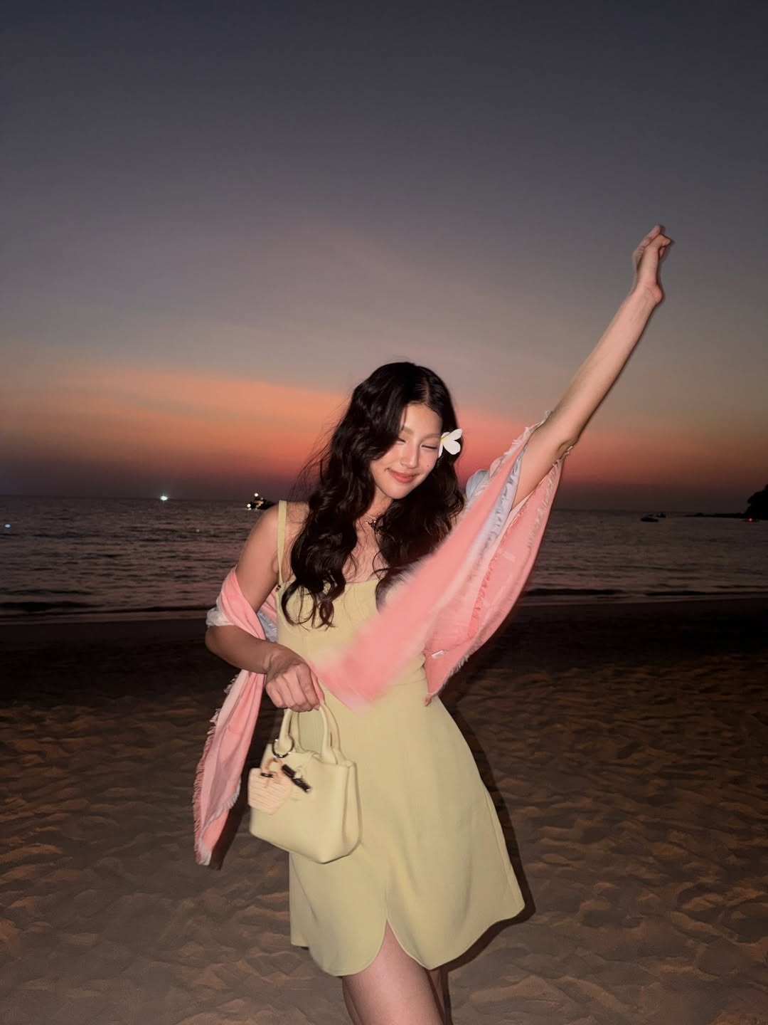 ใบปอ - ธิติยา จิระพรศิลป์