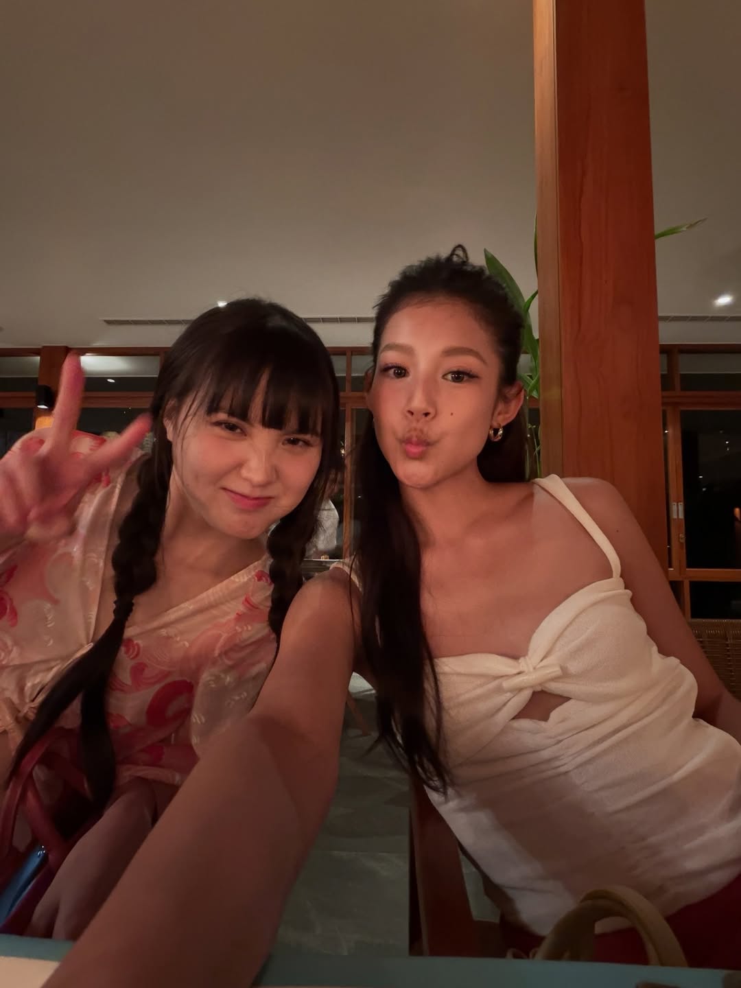 ใบปอ - ธิติยา จิระพรศิลป์