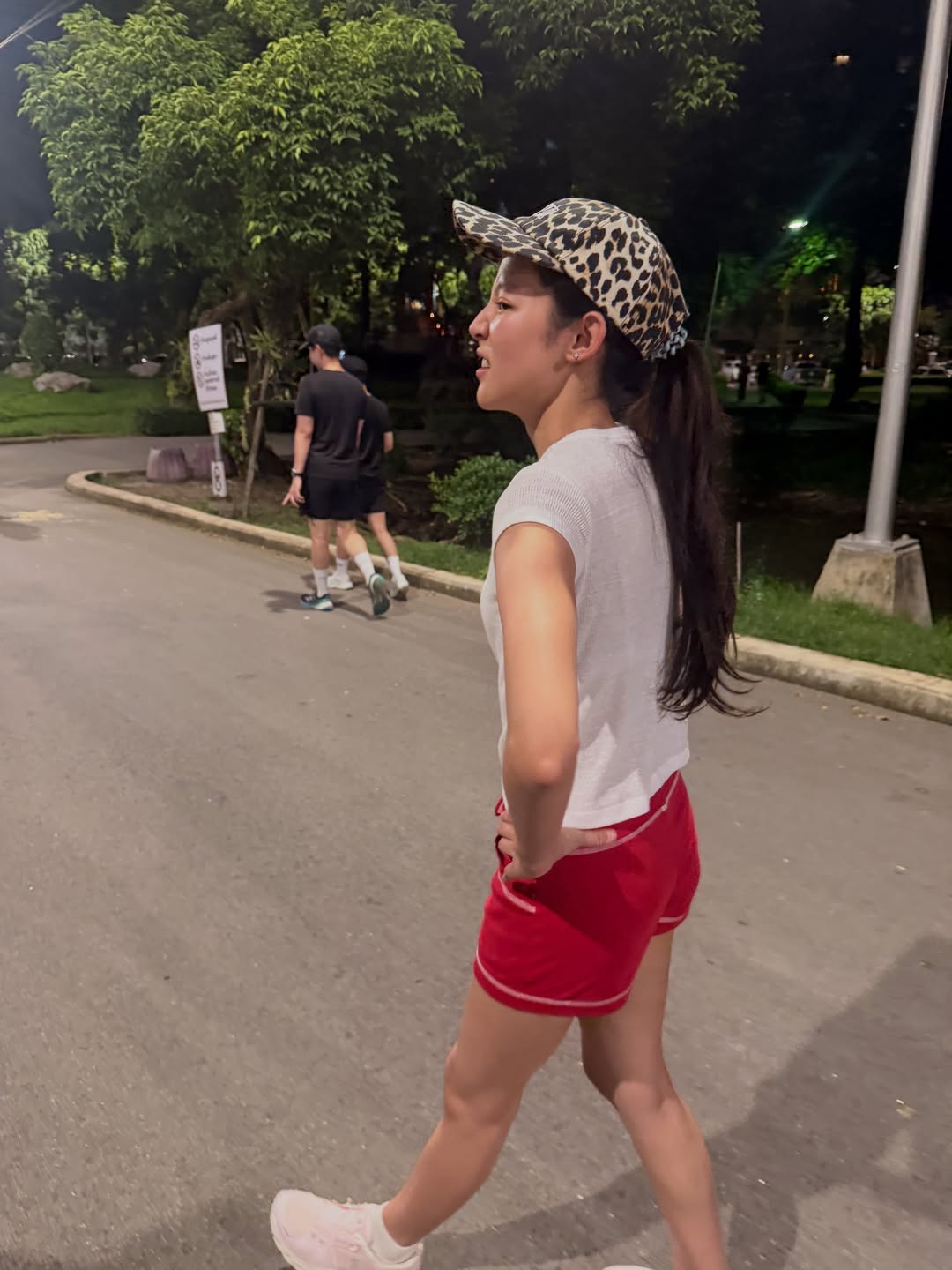 ใบปอ - ธิติยา จิระพรศิลป์
