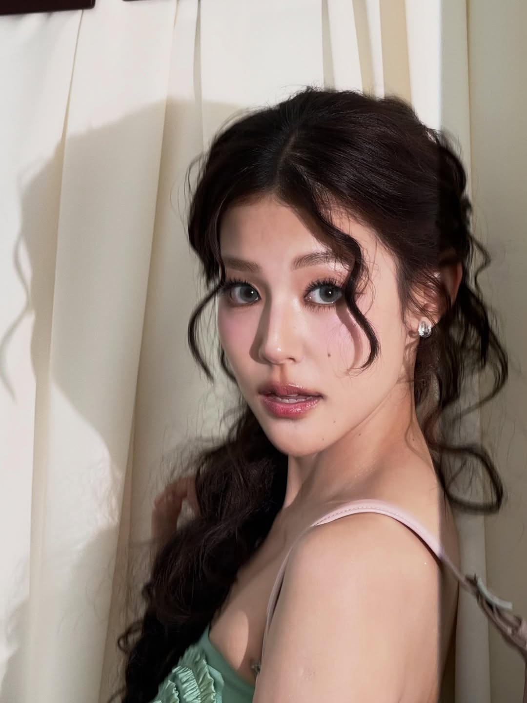 ใบปอ - ธิติยา จิระพรศิลป์