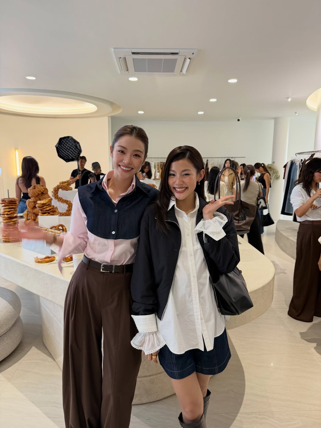 ใบปอ - ธิติยา จิระพรศิลป์