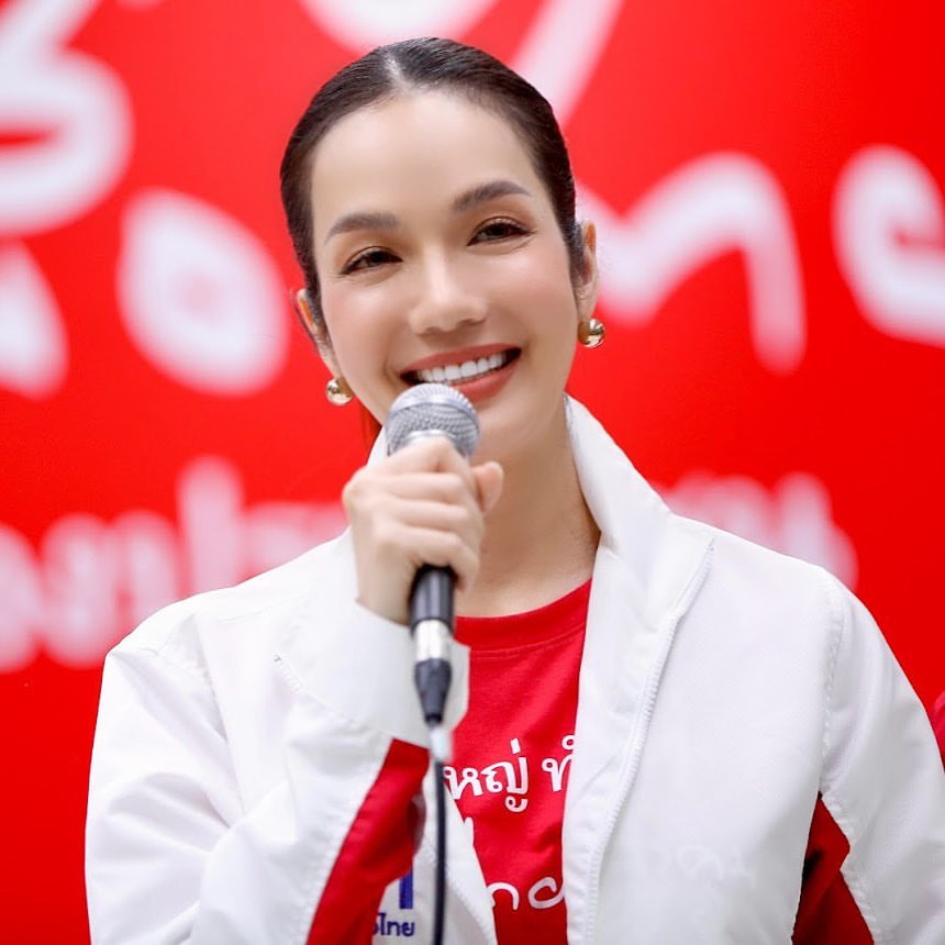 อ๋อม - สกาวใจ พูนสวัสดิ์