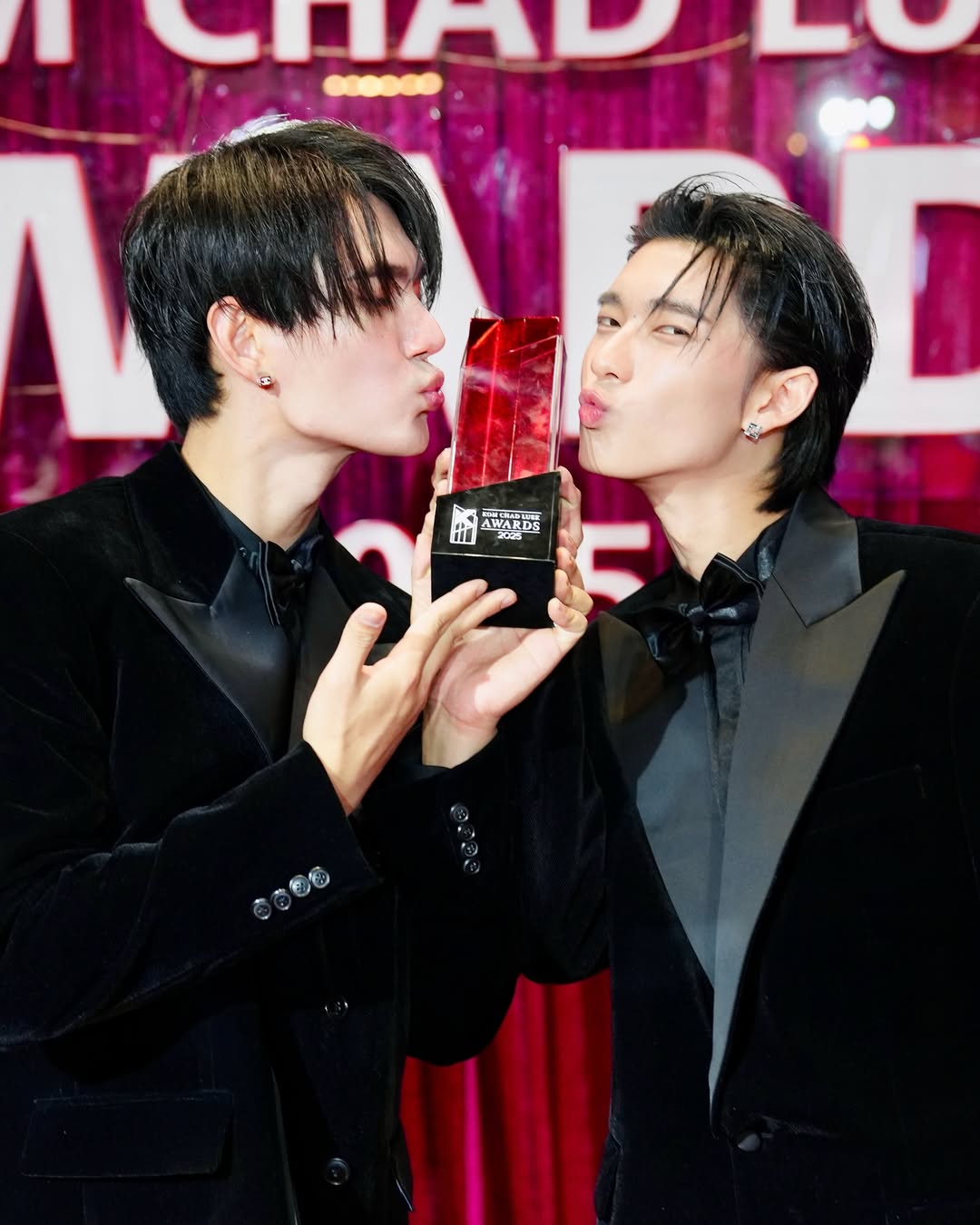 พาเวล - นเรศ พร้อมเผ่าพันธ์