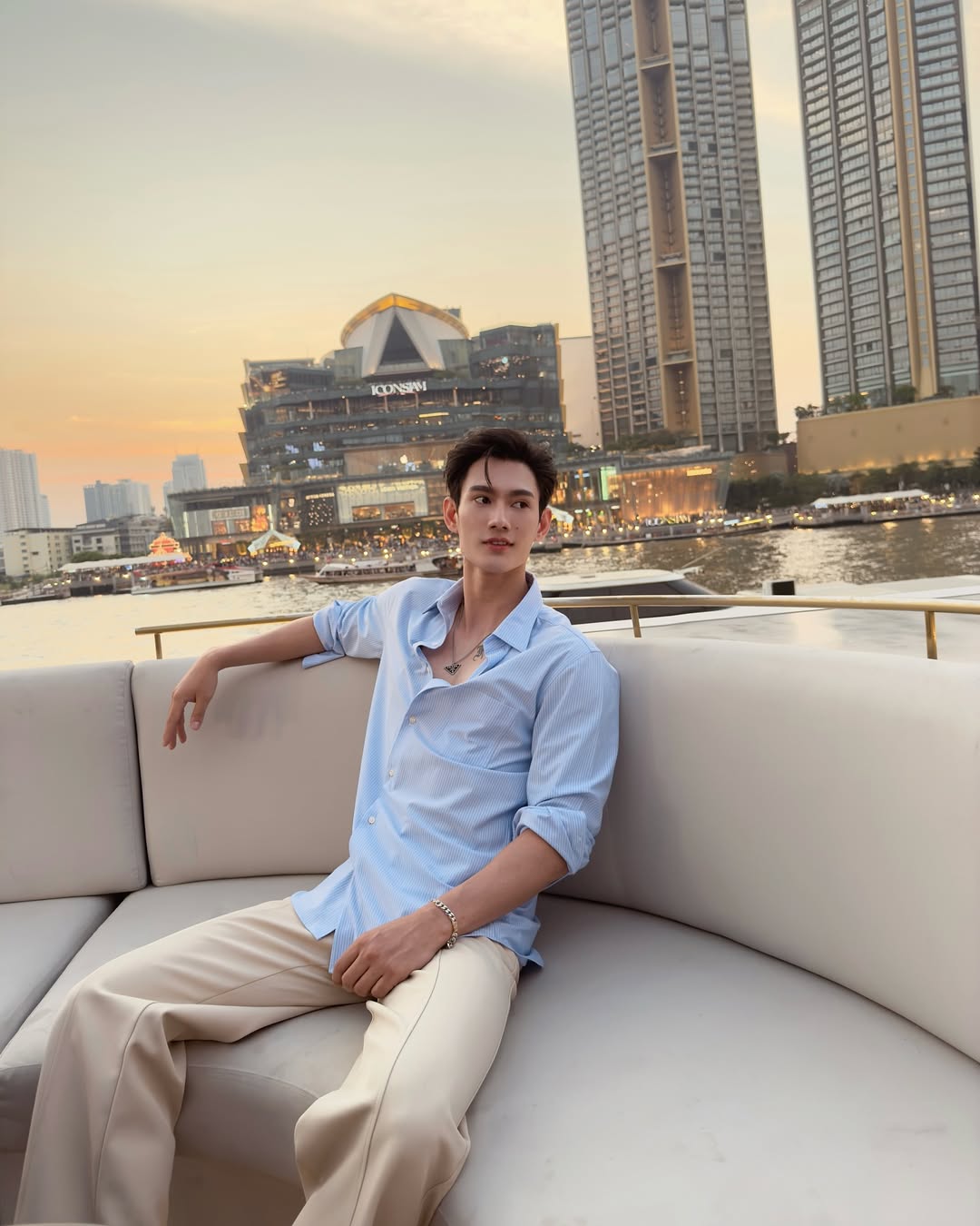 พาเวล - นเรศ พร้อมเผ่าพันธ์