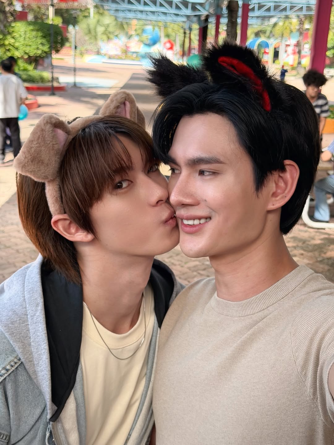 พาเวล - นเรศ พร้อมเผ่าพันธ์