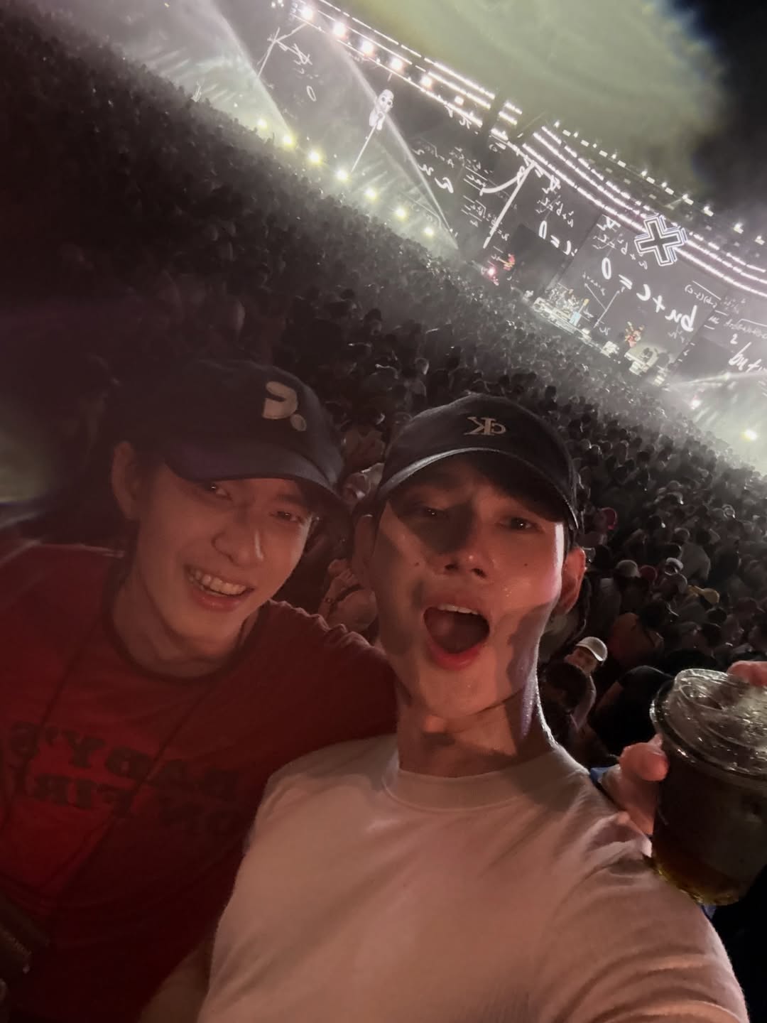 พาเวล - นเรศ พร้อมเผ่าพันธ์