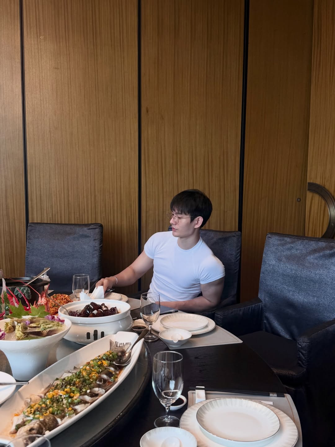 พาเวล - นเรศ พร้อมเผ่าพันธ์