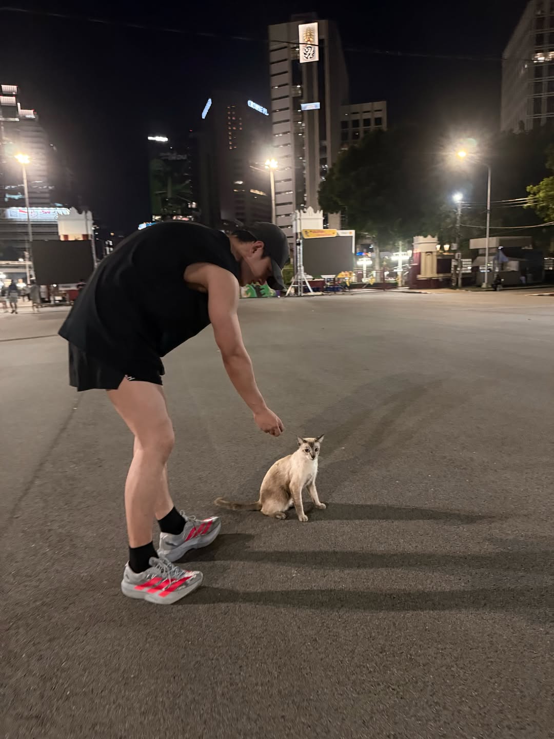 พาเวล - นเรศ พร้อมเผ่าพันธ์