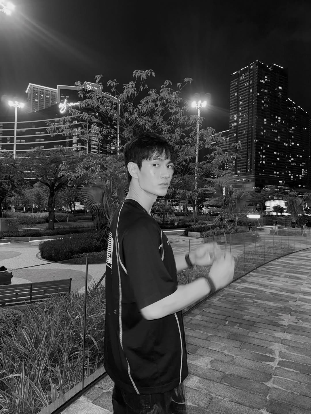 พาเวล - นเรศ พร้อมเผ่าพันธ์