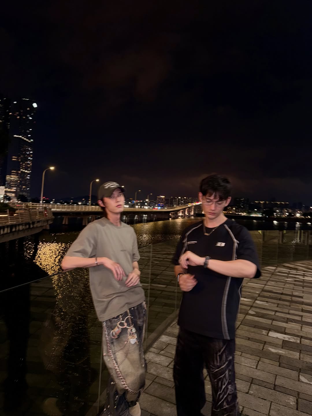 พาเวล - นเรศ พร้อมเผ่าพันธ์