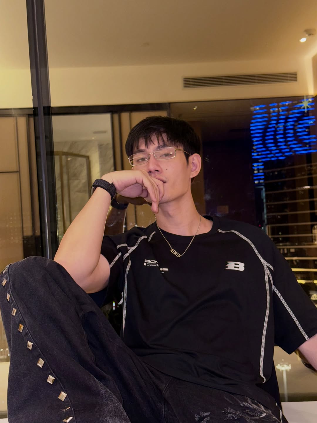 พาเวล - นเรศ พร้อมเผ่าพันธ์