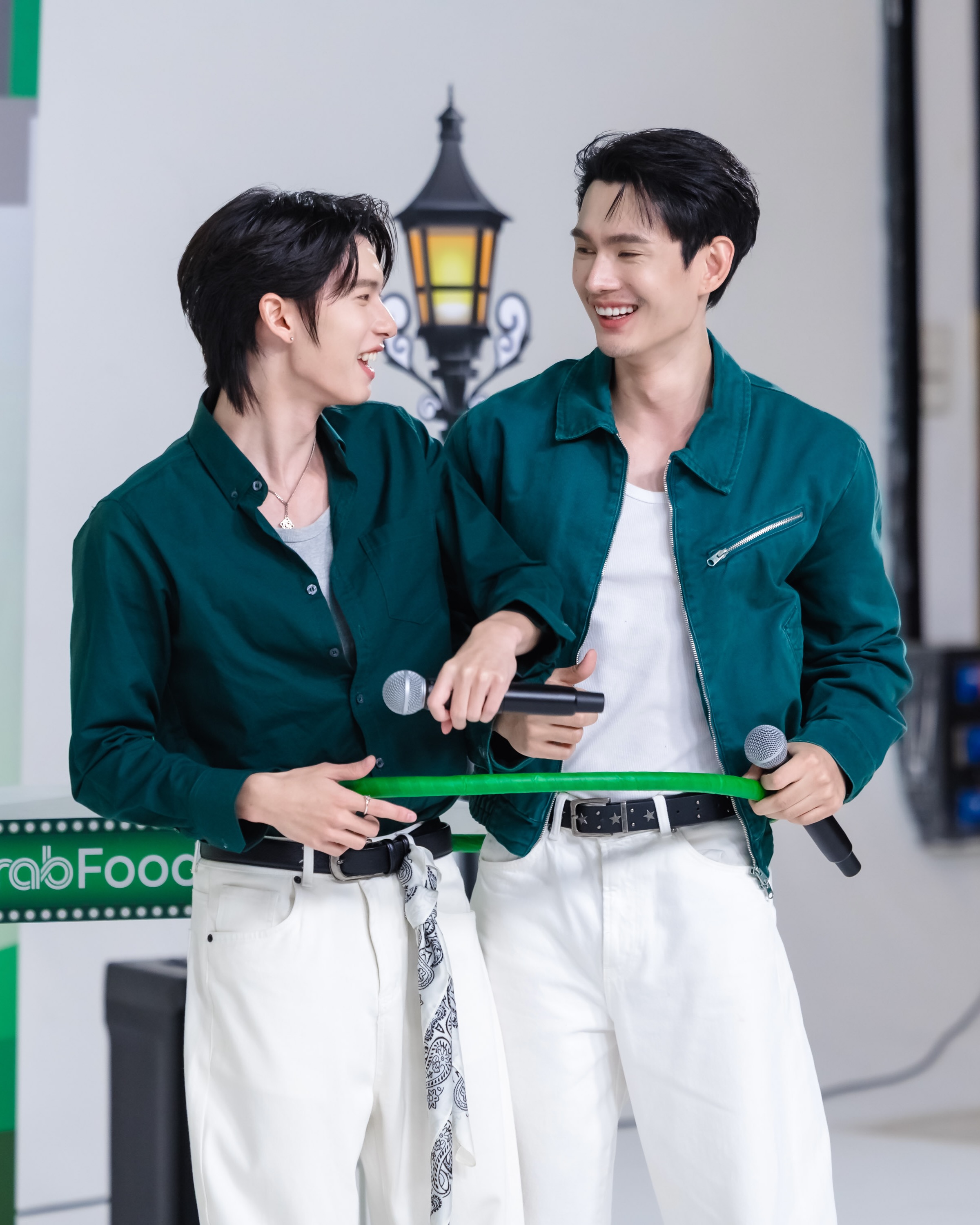 พาเวล - นเรศ พร้อมเผ่าพันธ์