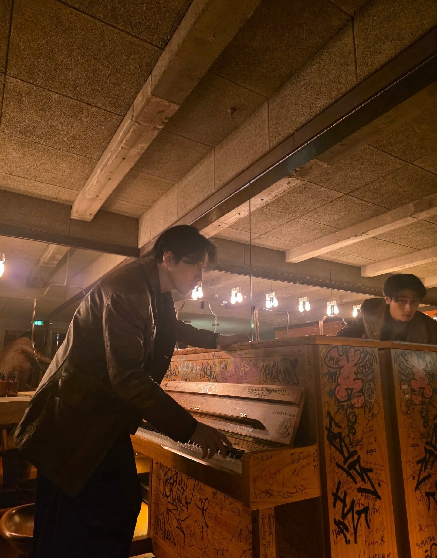 ไบเบิ้ล - วิชญ์ภาส สุเมตติกุล