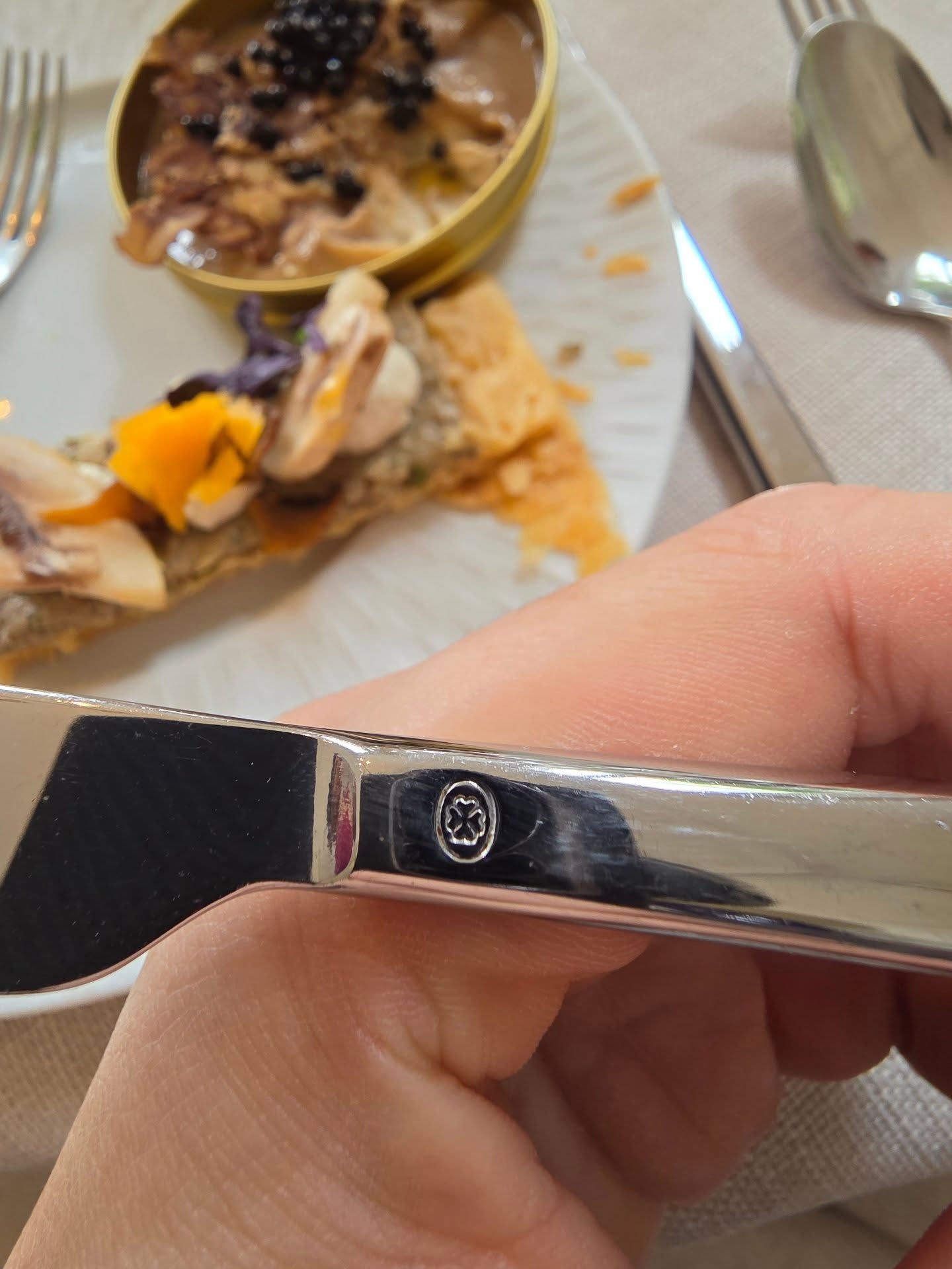 ไบเบิ้ล - วิชญ์ภาส สุเมตติกุล