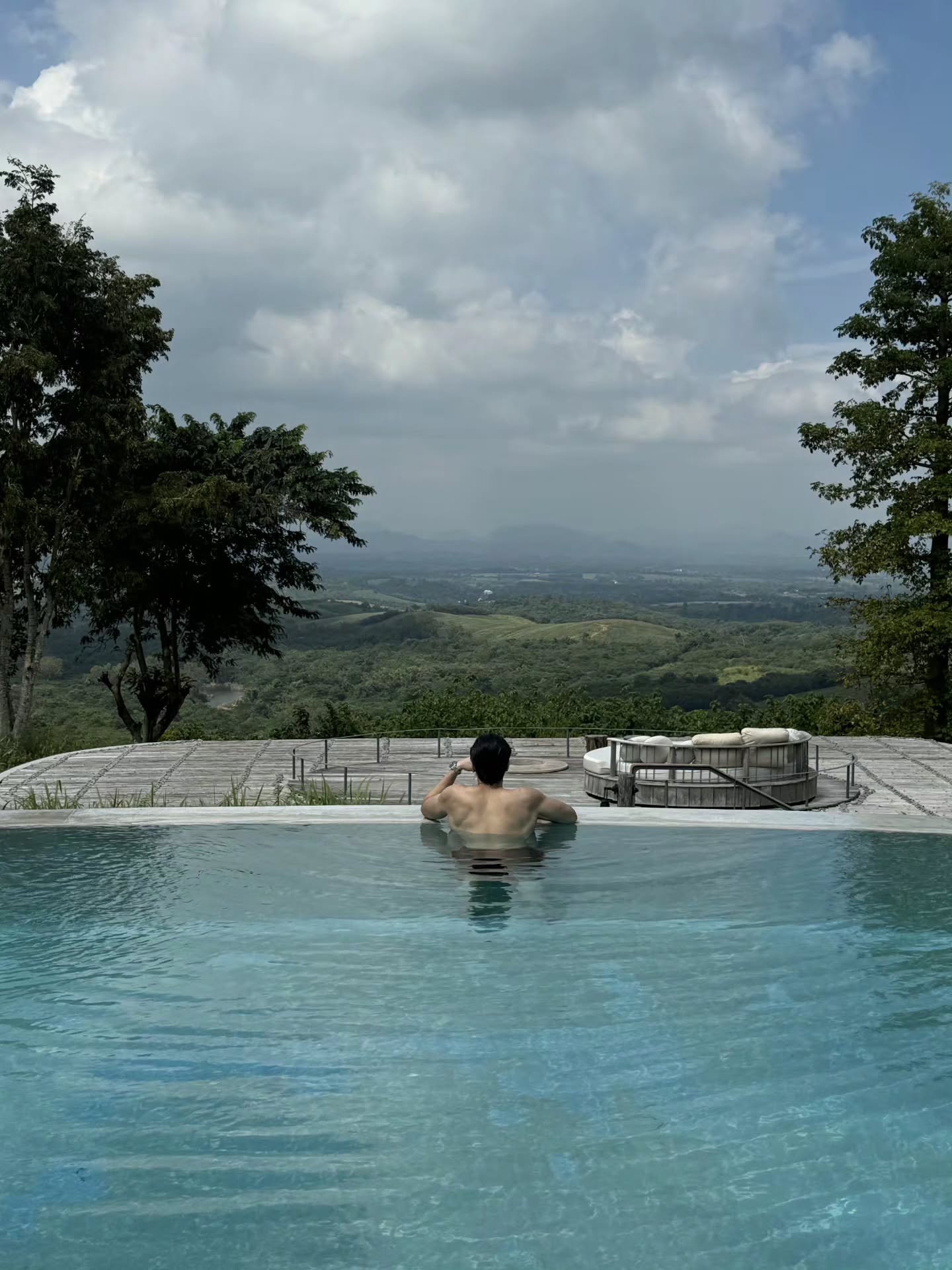 ไบเบิ้ล - วิชญ์ภาส สุเมตติกุล