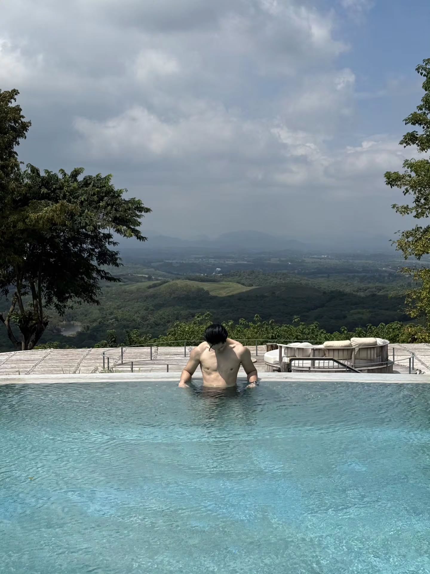 ไบเบิ้ล - วิชญ์ภาส สุเมตติกุล