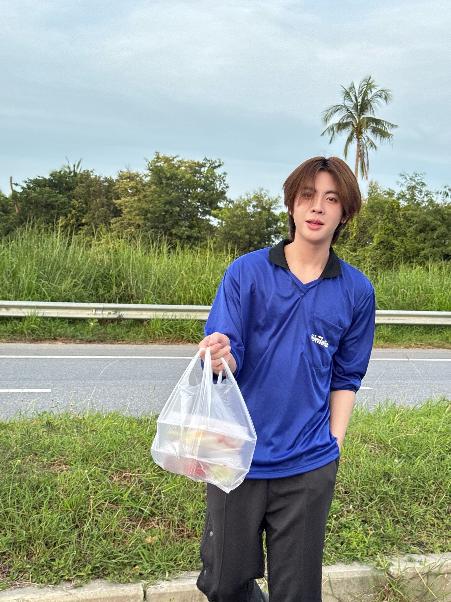 เฟิร์สวัน - วรรณกร เรืองรัตน์