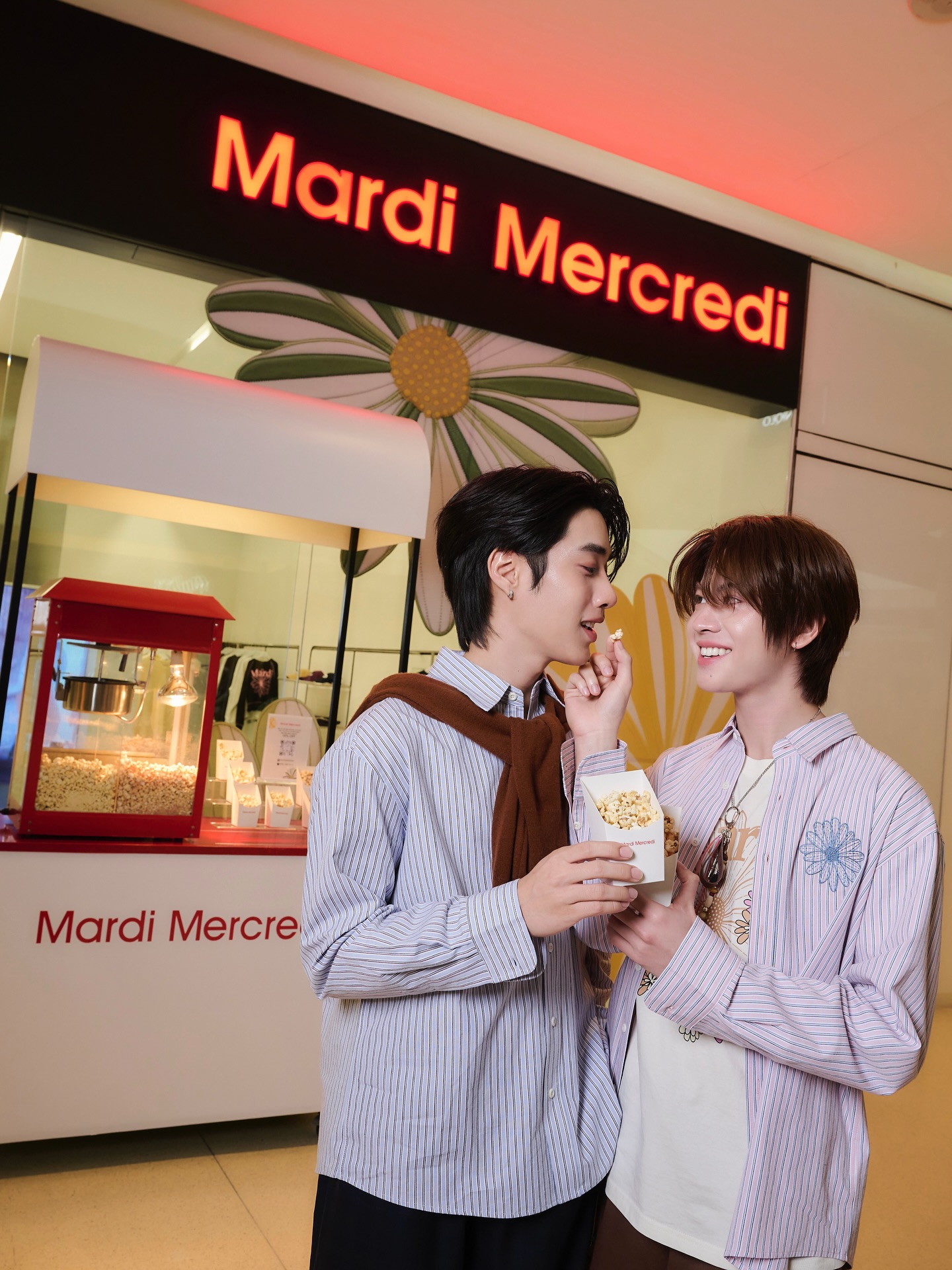 เฟิร์สวัน - วรรณกร เรืองรัตน์