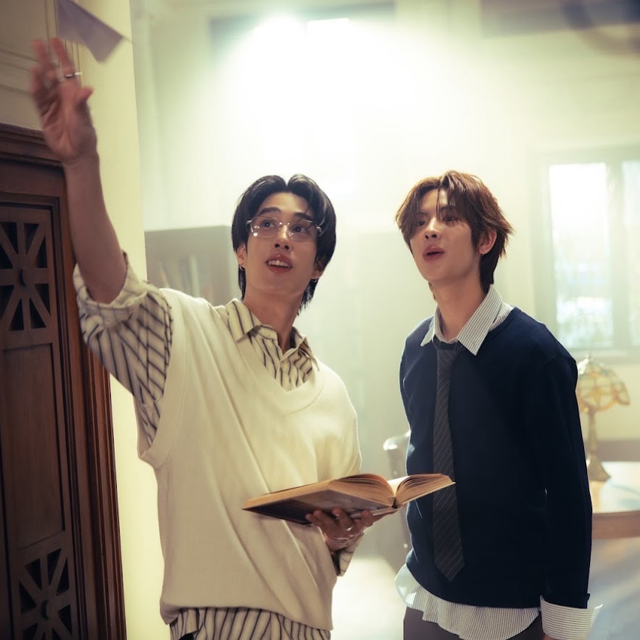 เฟิร์สวัน - วรรณกร เรืองรัตน์