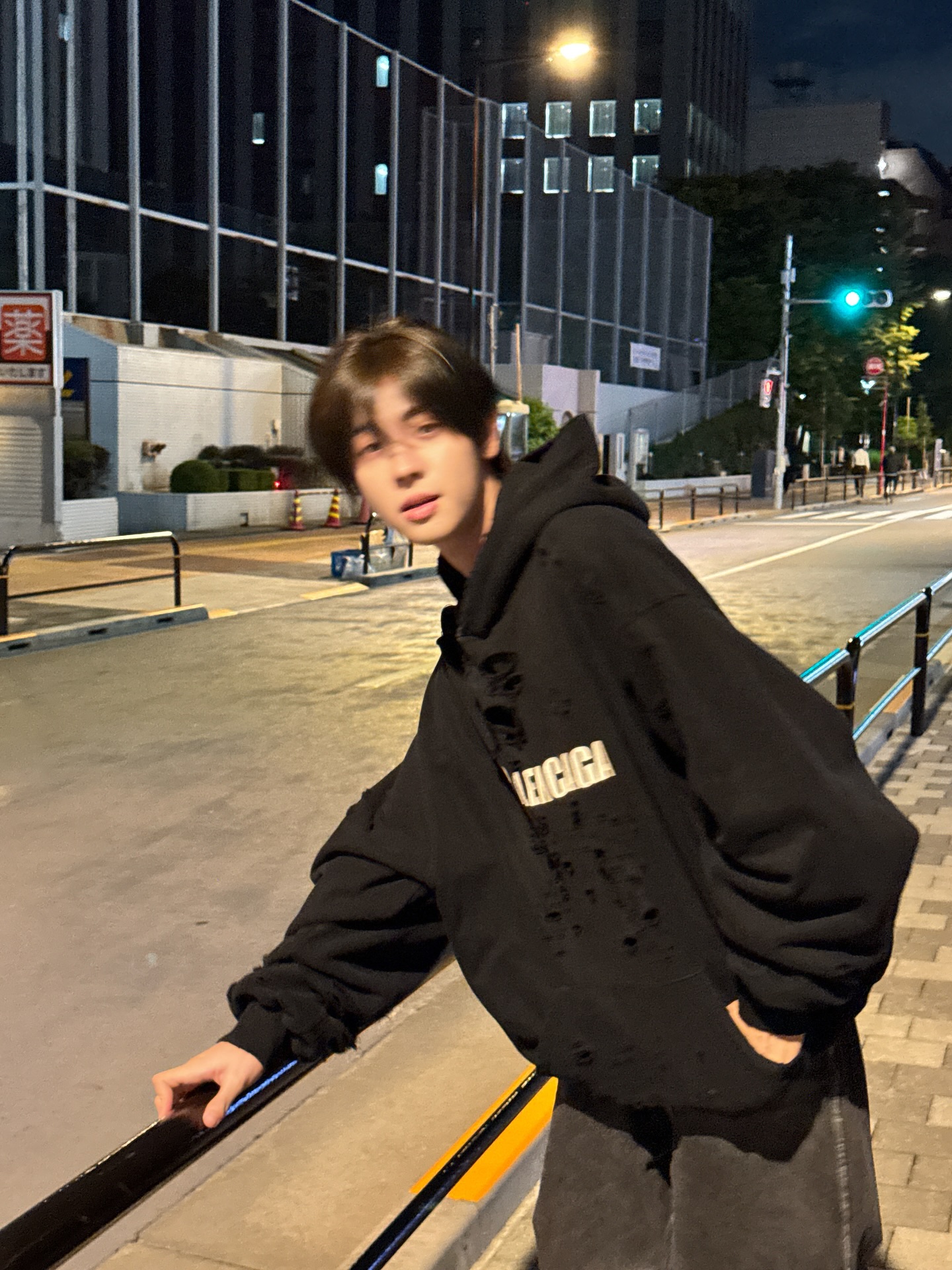 เฟิร์สวัน - วรรณกร เรืองรัตน์