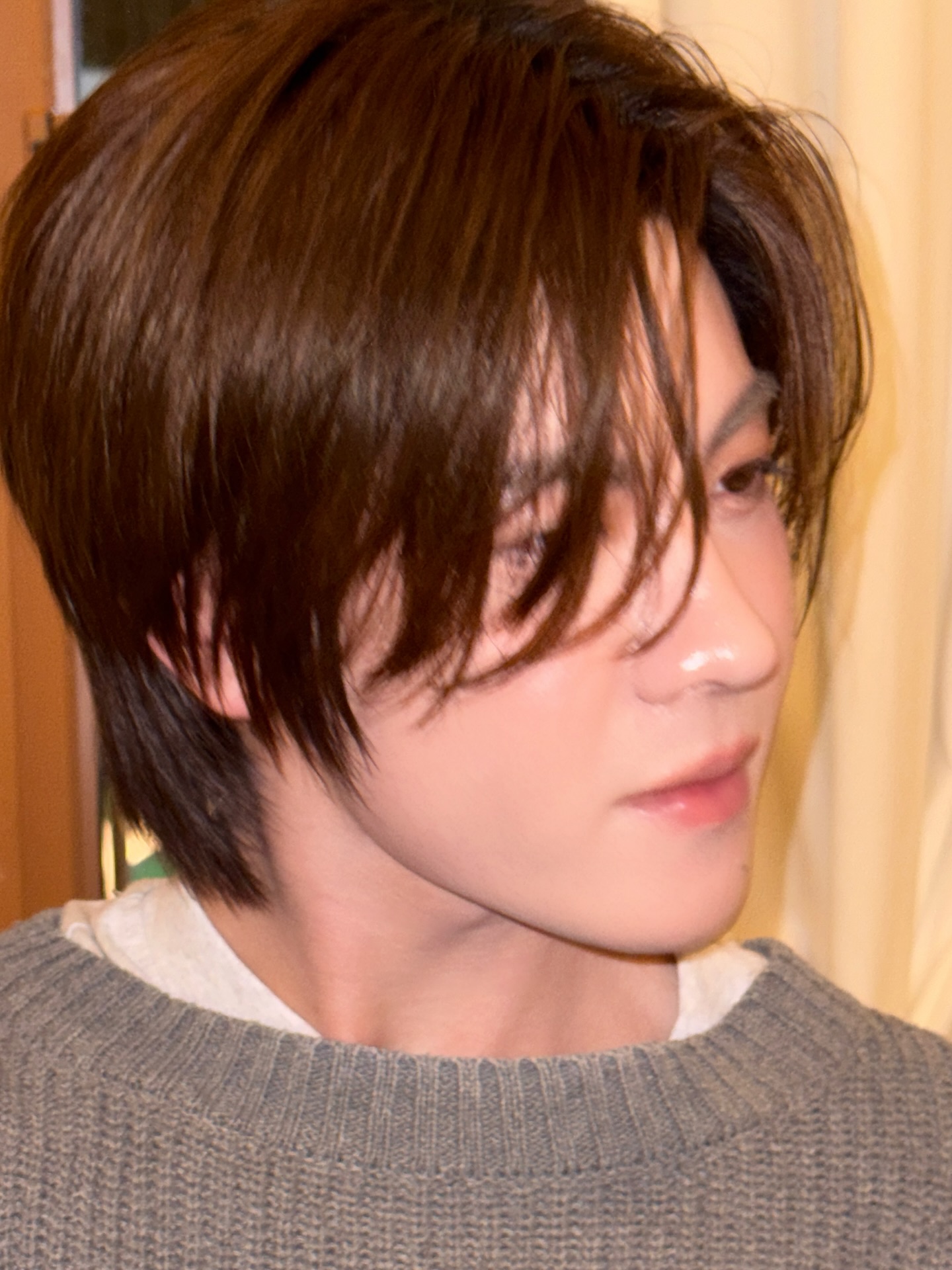 เฟิร์ส - วรรณกร เรืองรัตน์