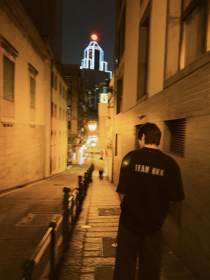 เฟิร์ส - วรรณกร เรืองรัตน์