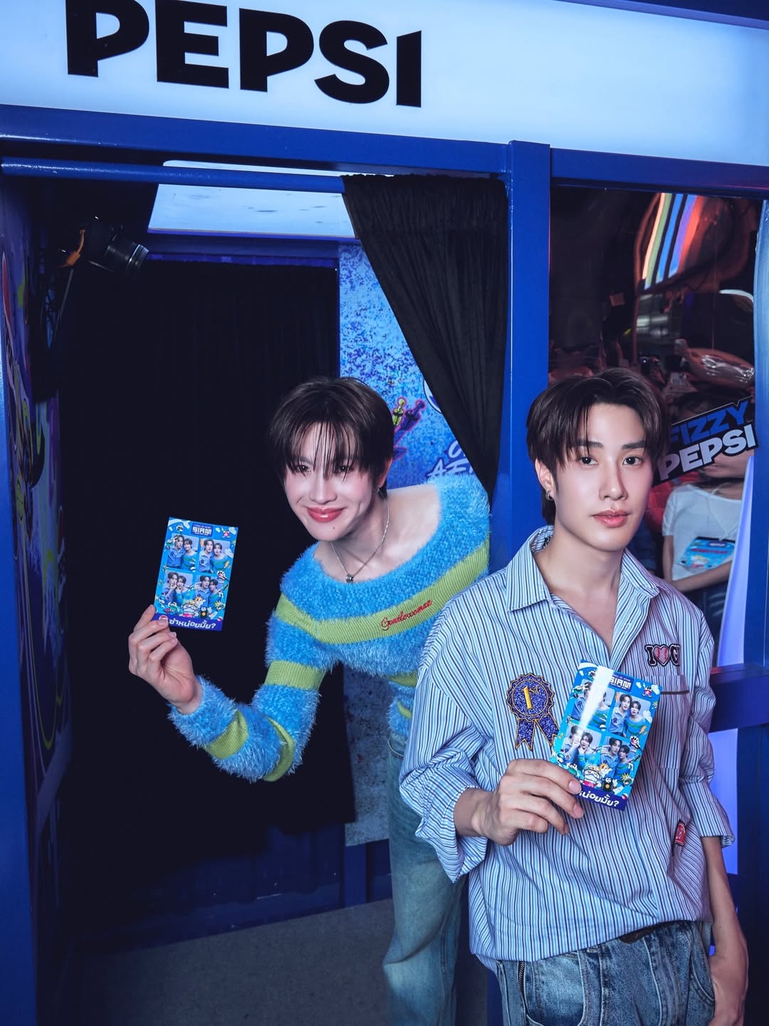 เฟิร์ส - วรรณกร เรืองรัตน์