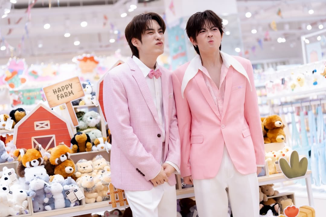 เฟิร์ส - วรรณกร เรืองรัตน์