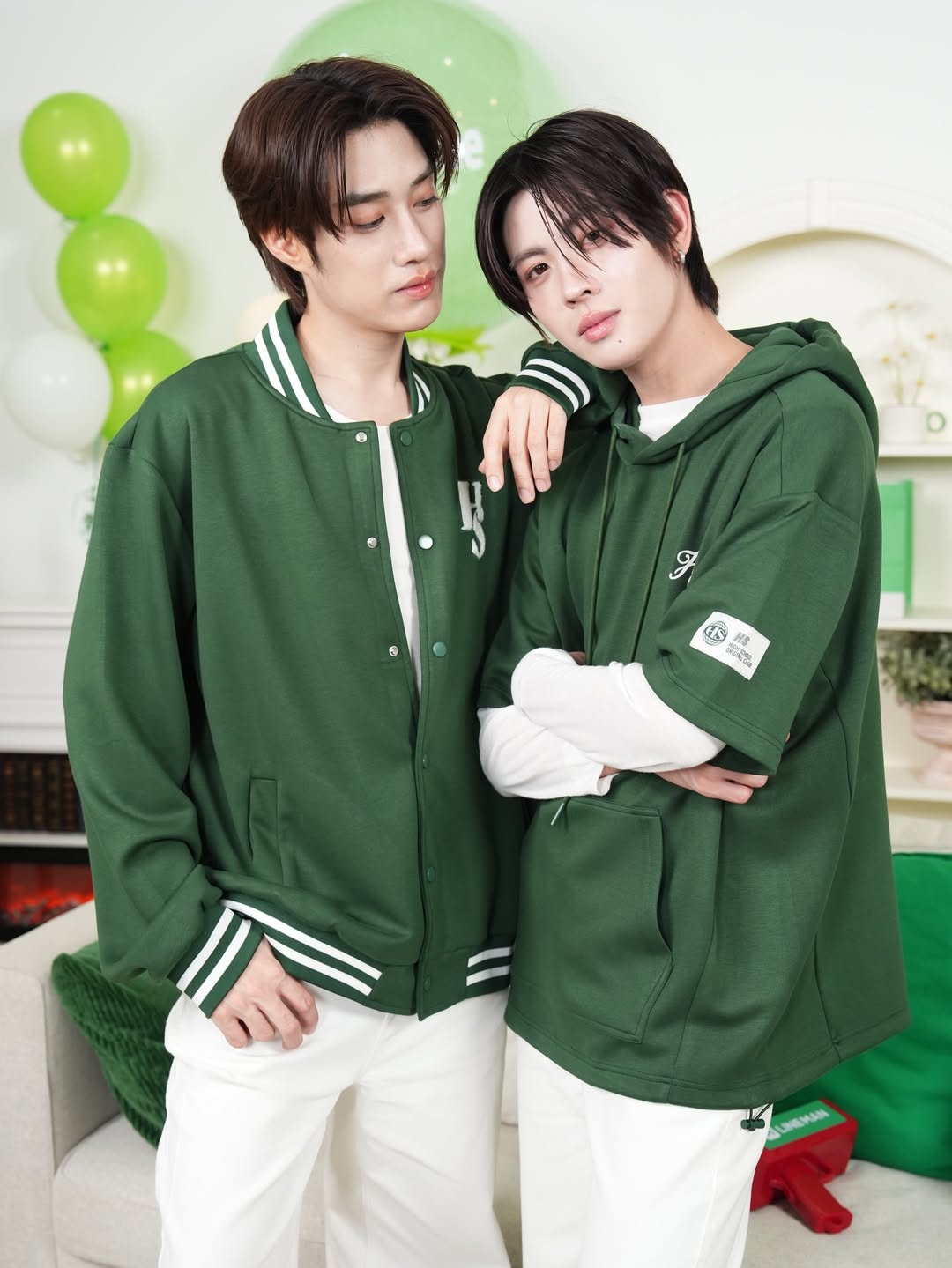 เฟิร์ส - วรรณกร เรืองรัตน์