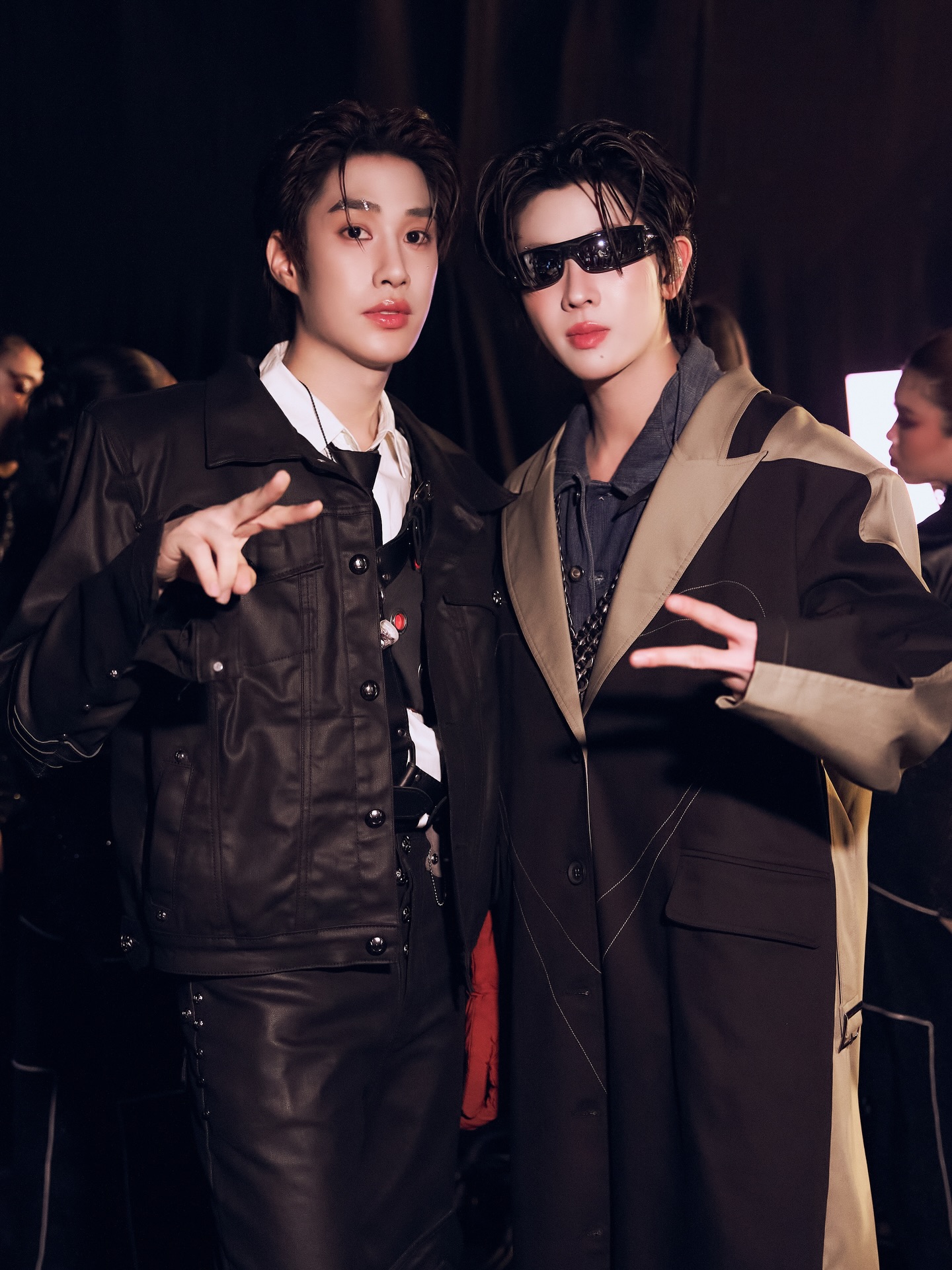 เฟิร์ส - วรรณกร เรืองรัตน์