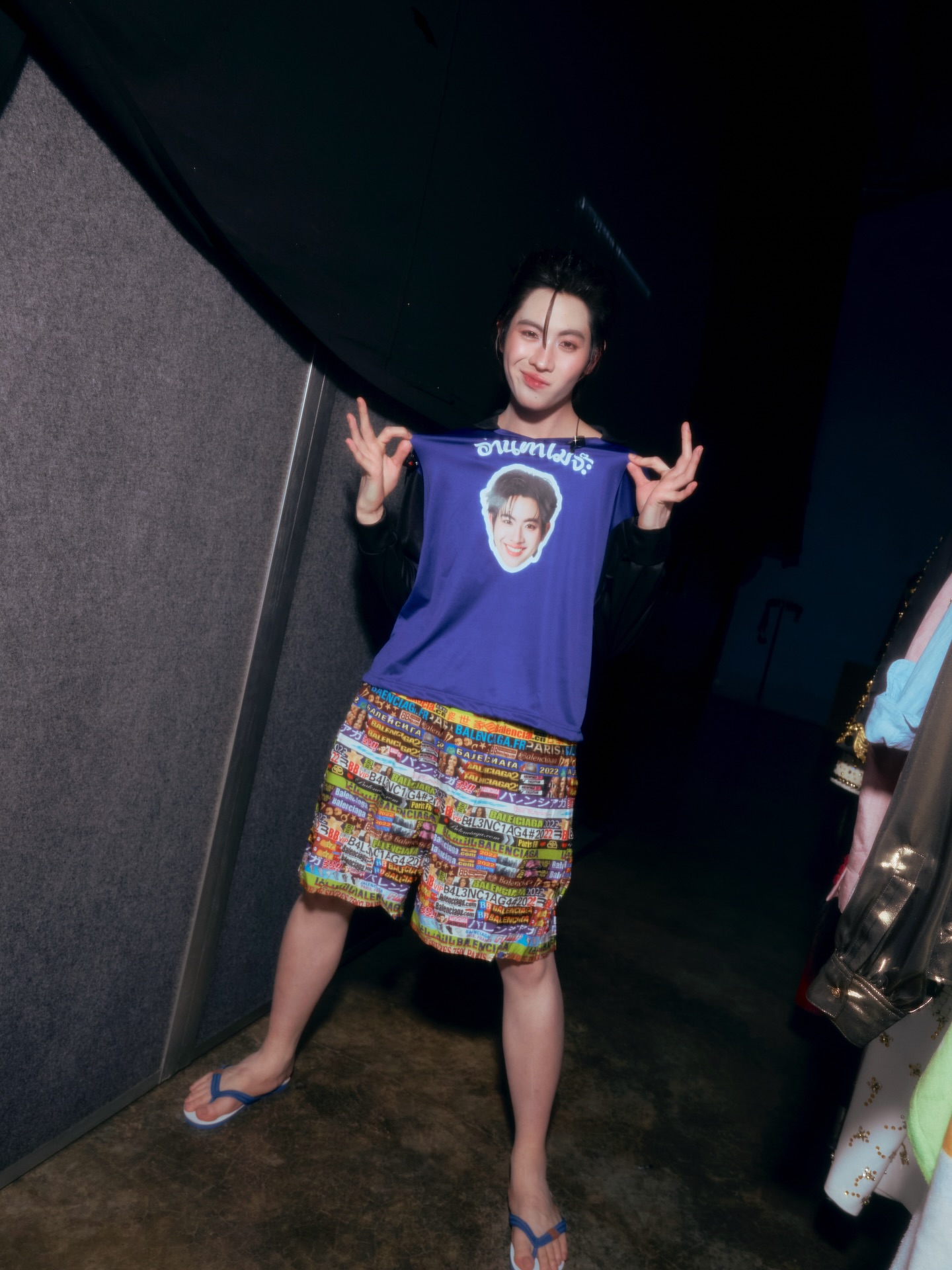 เฟิร์ส - วรรณกร เรืองรัตน์