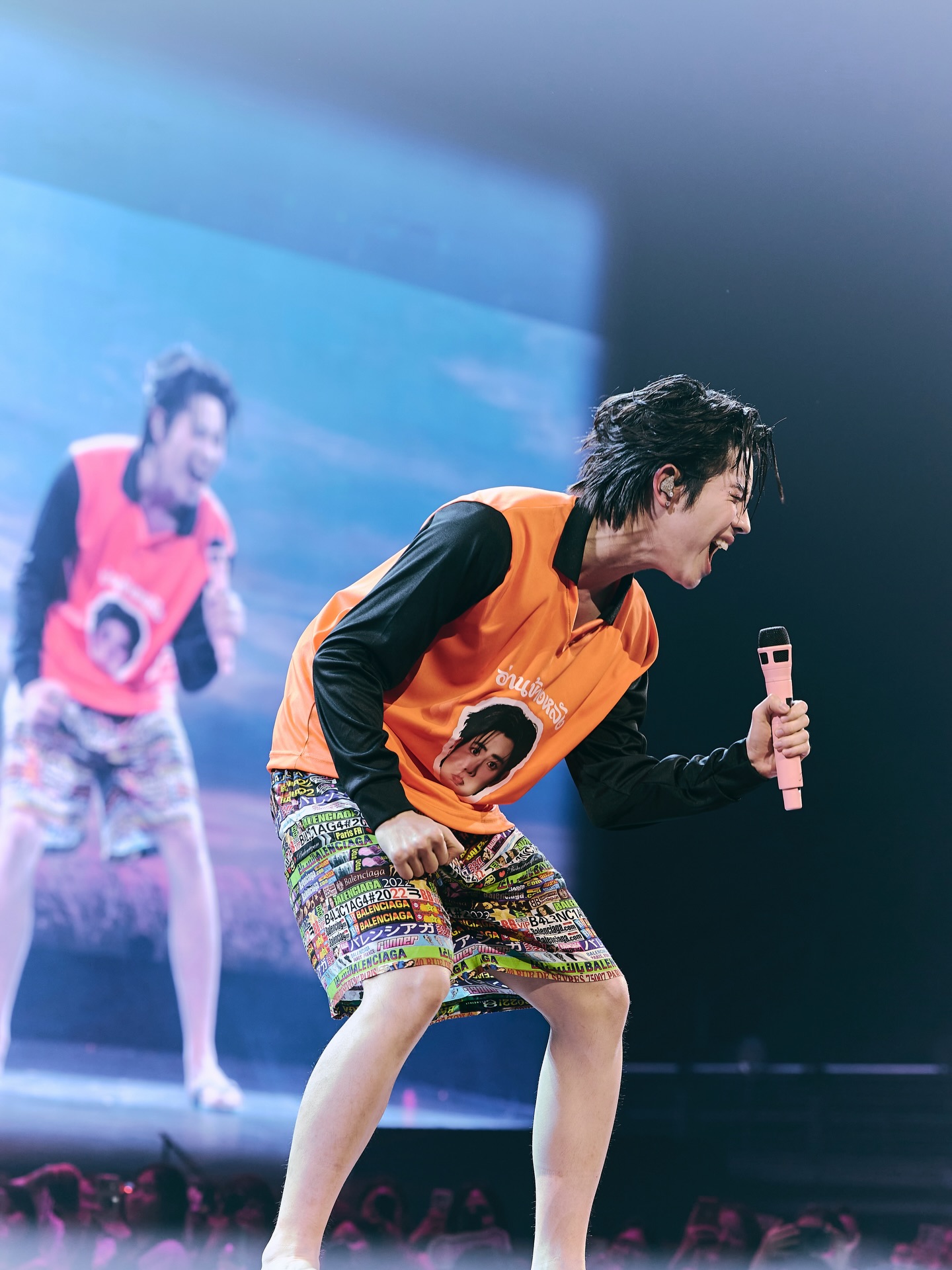 เฟิร์ส - วรรณกร เรืองรัตน์