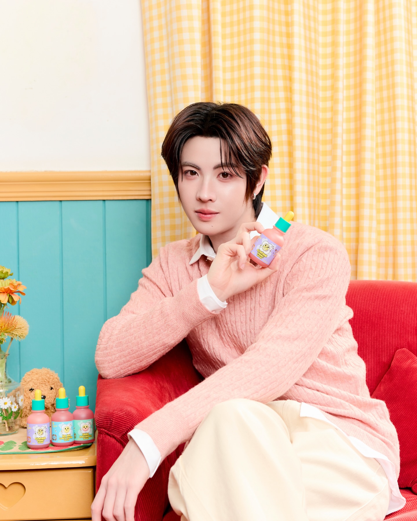 เฟิร์ส - วรรณกร เรืองรัตน์