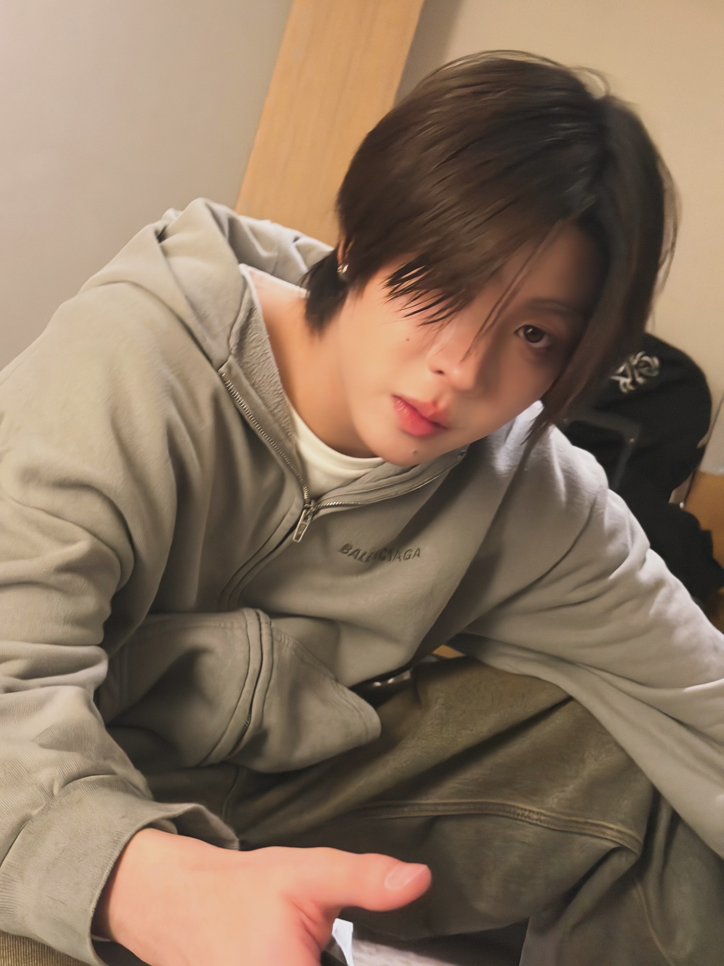 เฟิร์ส - วรรณกร เรืองรัตน์