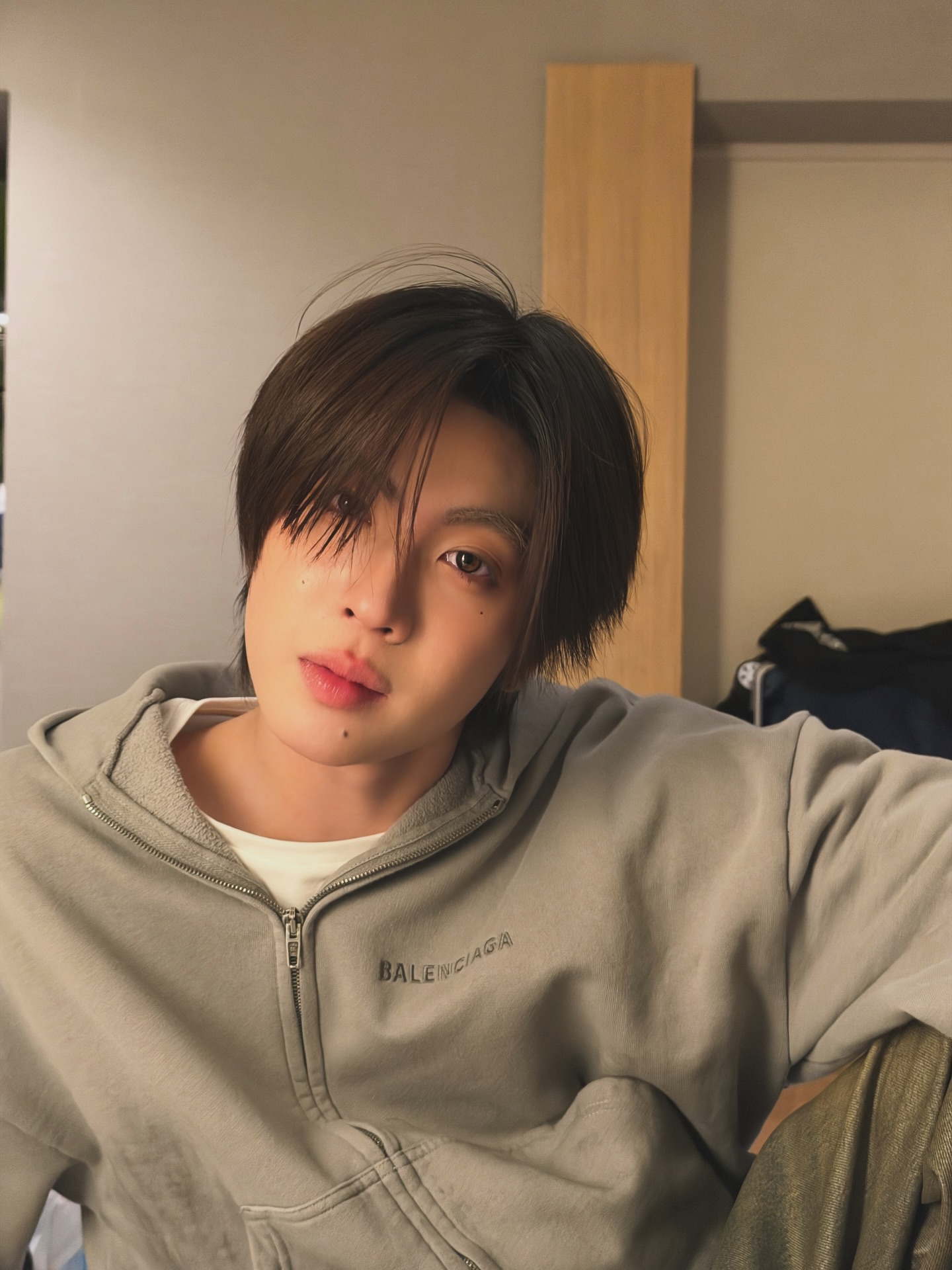 เฟิร์ส - วรรณกร เรืองรัตน์