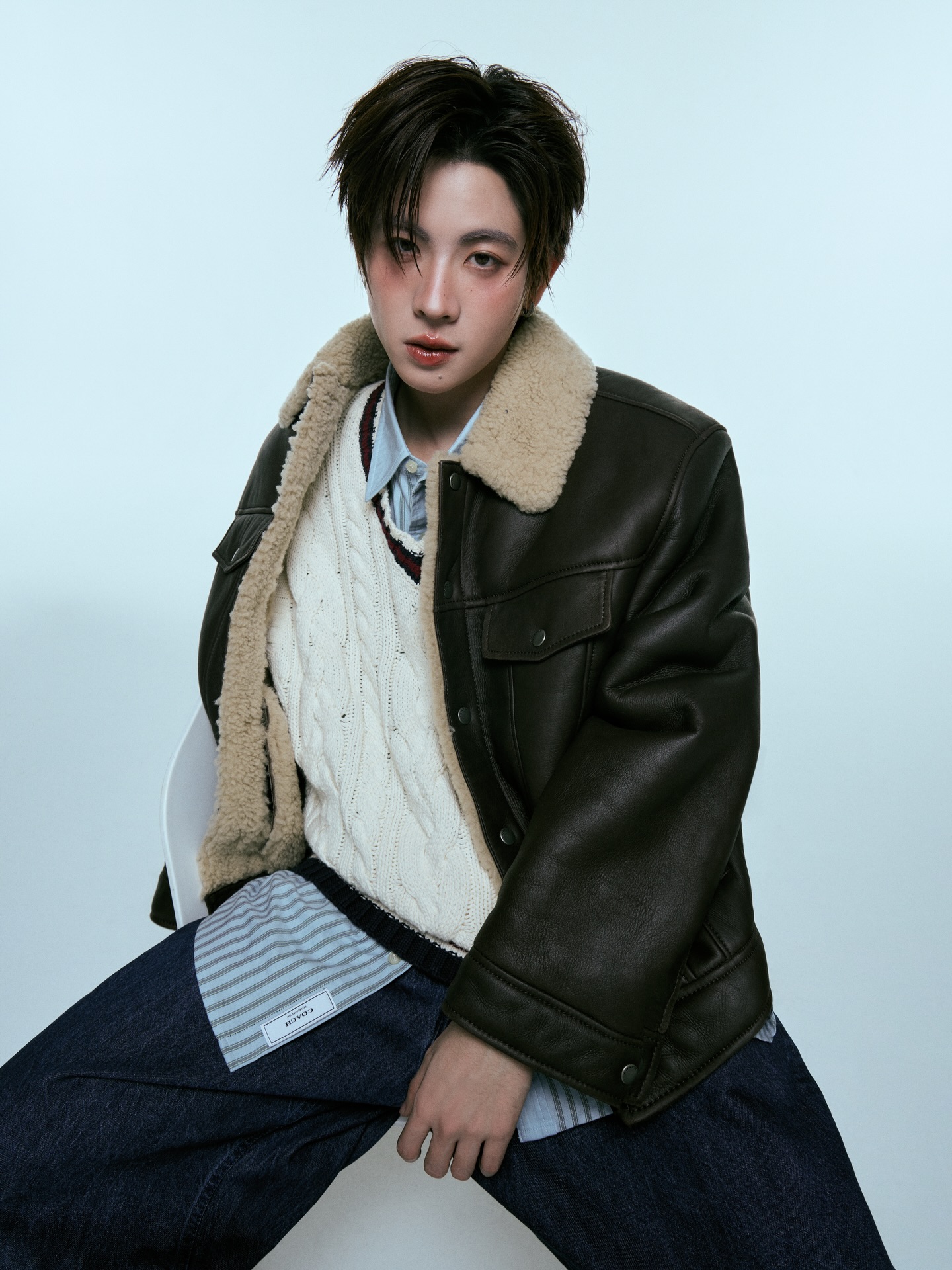 เฟิร์ส - วรรณกร เรืองรัตน์