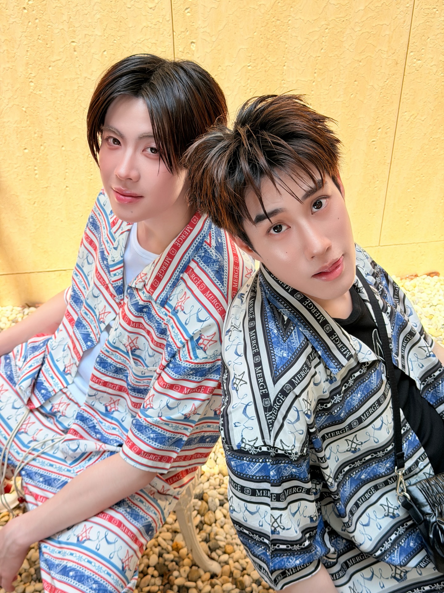 เฟิร์ส - วรรณกร เรืองรัตน์