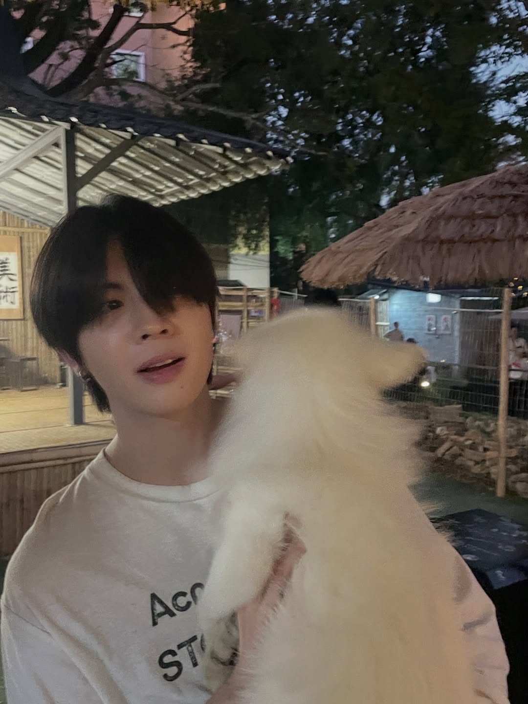 เฟิร์ส - วรรณกร เรืองรัตน์